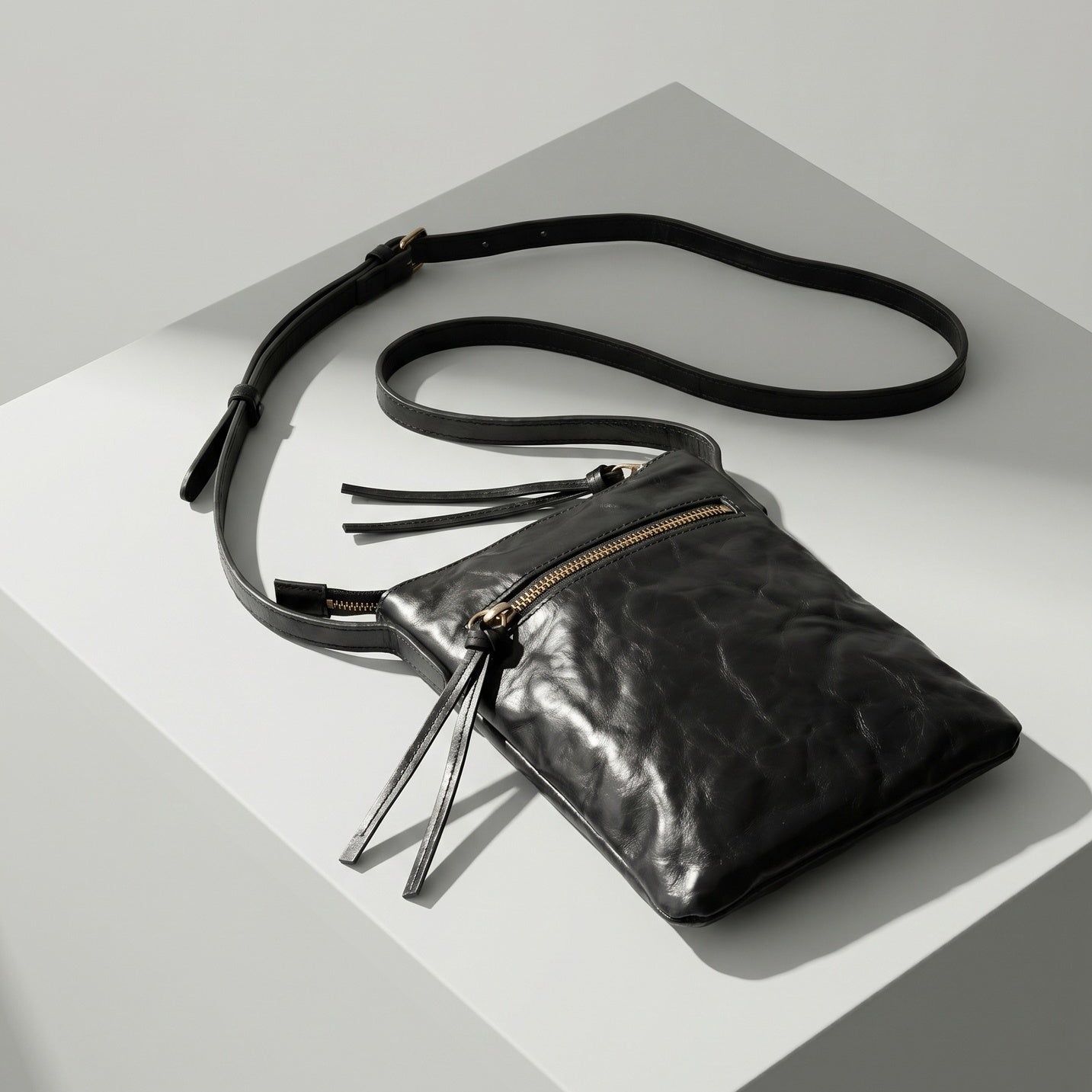 Retro Handmade Tanned Leather Shoulder Bag