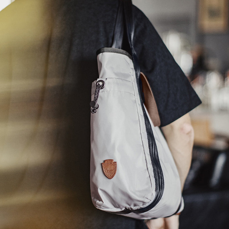 Retro Large Capacity Waterproof Tote Bag Computer Bag