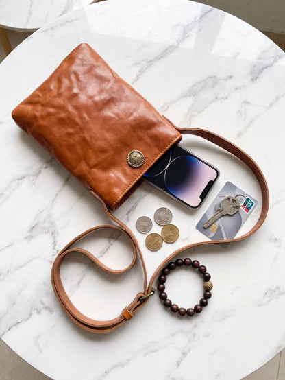 Retro Handmade Leather Crossbody Bag