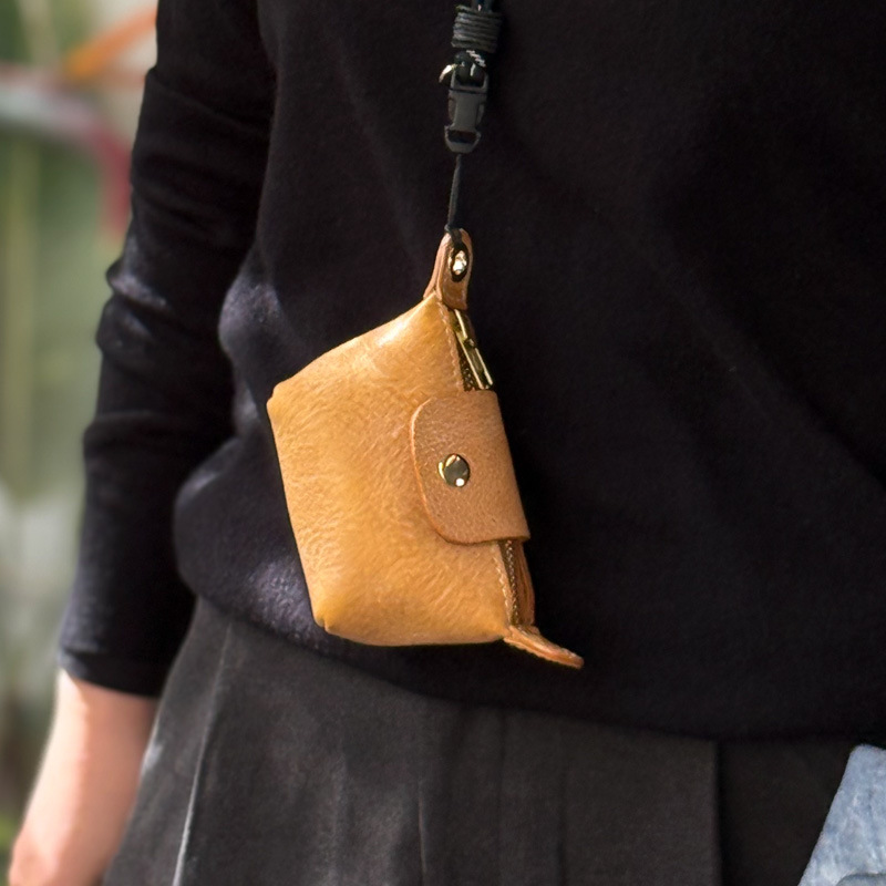 Retro Wax Leather Coin Purse Tanned Leather Lipstick Bag Headphone Bag