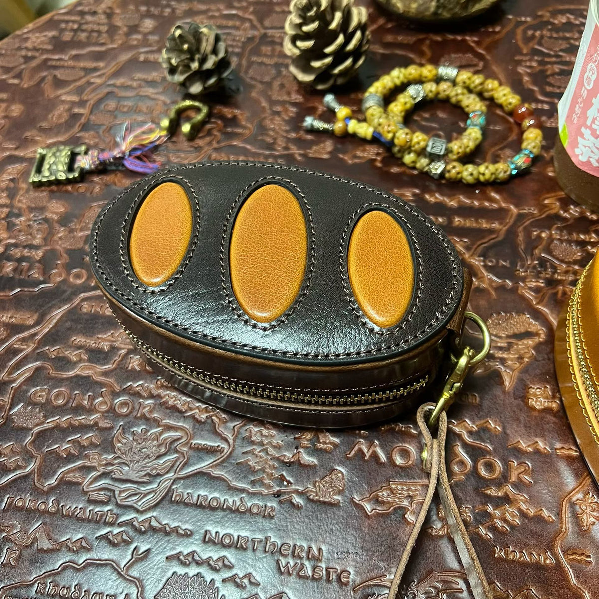 Handmade full-grain vegetable-tanned leather handbags & wallets