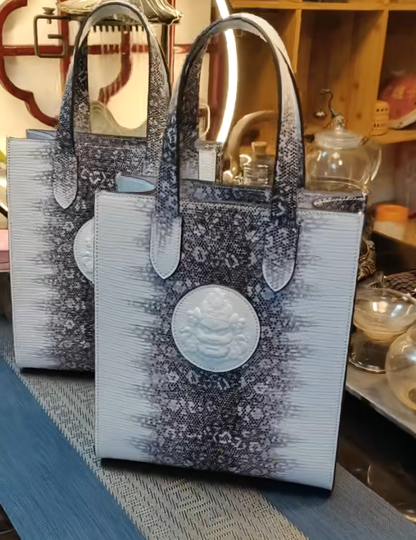 Handmade full-grain vegetable-tanned leather handbags & wallets