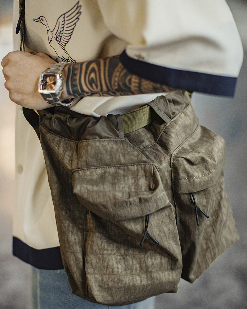 Retro Camouflage Nylon Pilot Helmet Bag Large Capacity Crossbody Bag Handbag