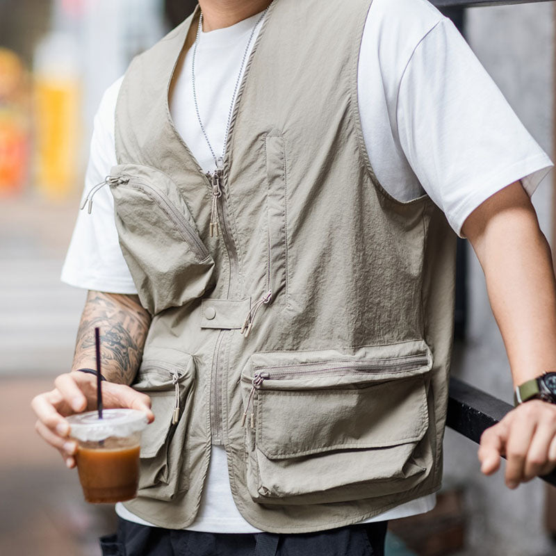 Retro Outdoor Wind-proof Multi-pocket Vest