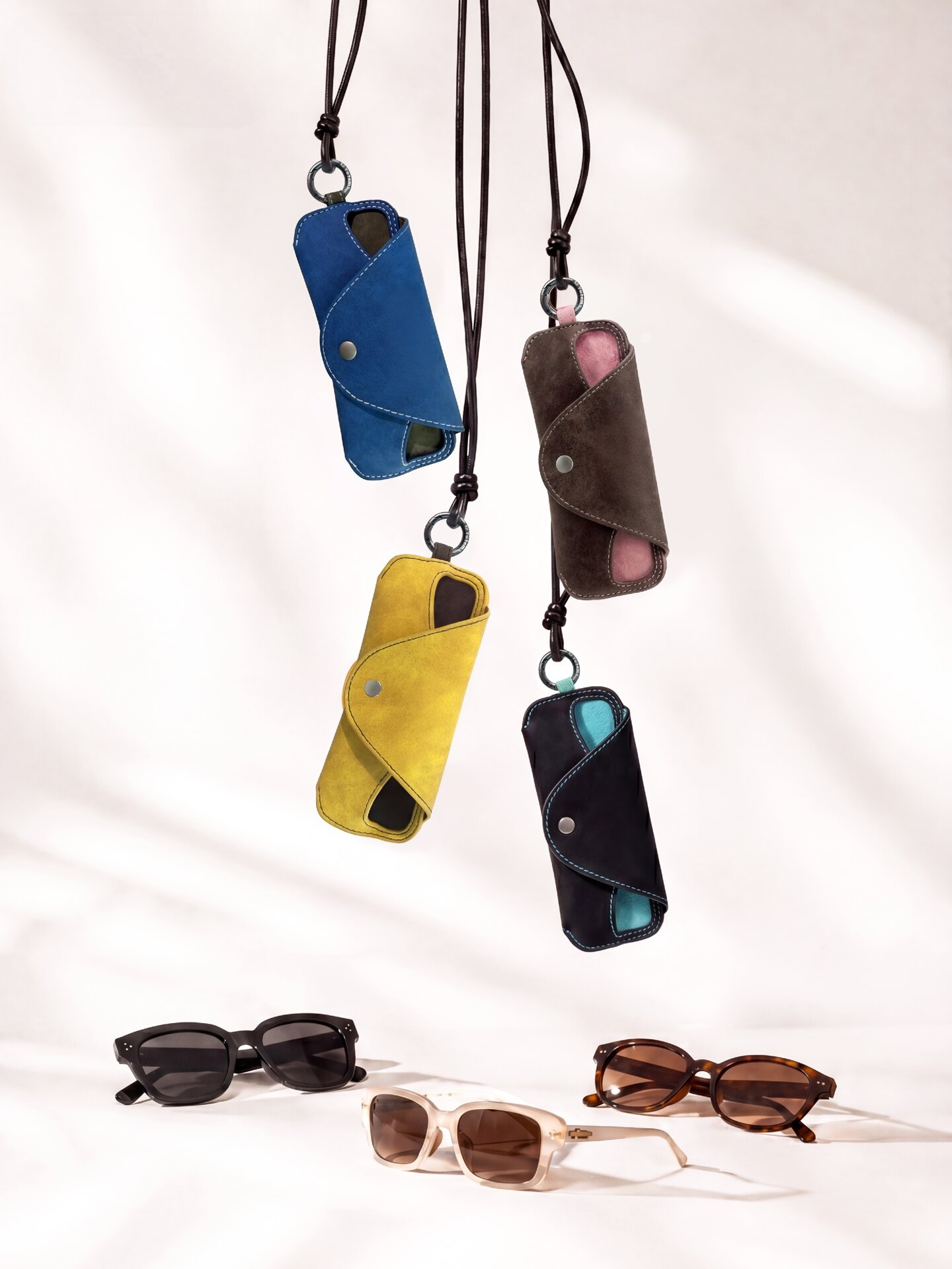 Retro Leather Sunglasses Storage Bag Fashion Portable Lanyard Glasses Clip