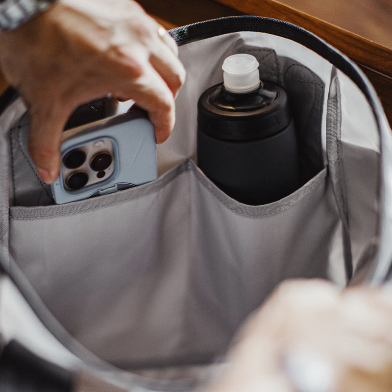 Retro Large Capacity Waterproof Tote Bag Computer Bag