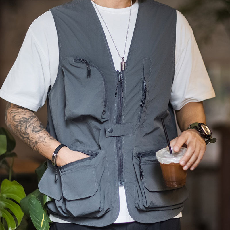 Retro Outdoor Wind-proof Multi-pocket Vest