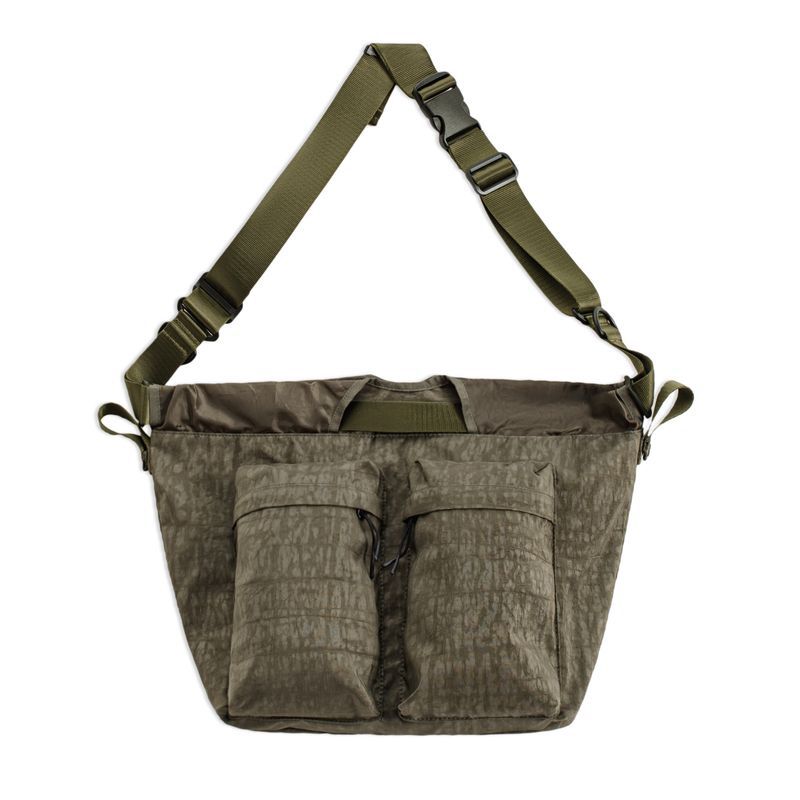 Retro Camouflage Nylon Pilot Helmet Bag Large Capacity Crossbody Bag Handbag
