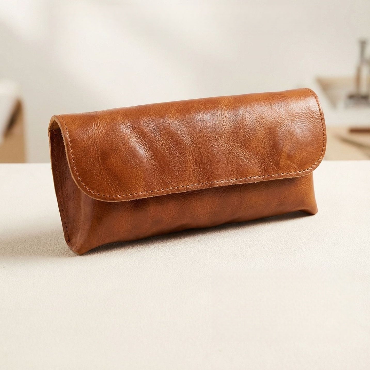 Retro Tanned Leather Glasses Case