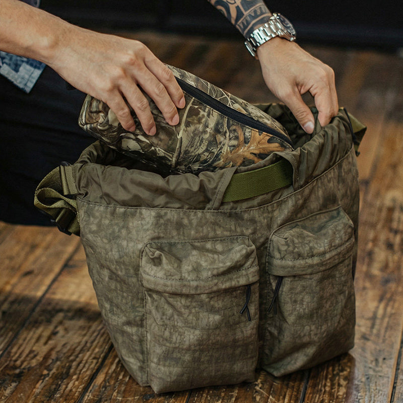 Retro Camouflage Nylon Pilot Helmet Bag Large Capacity Crossbody Bag Handbag