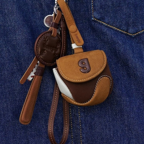 Retro Leather Baseball Earphone Case